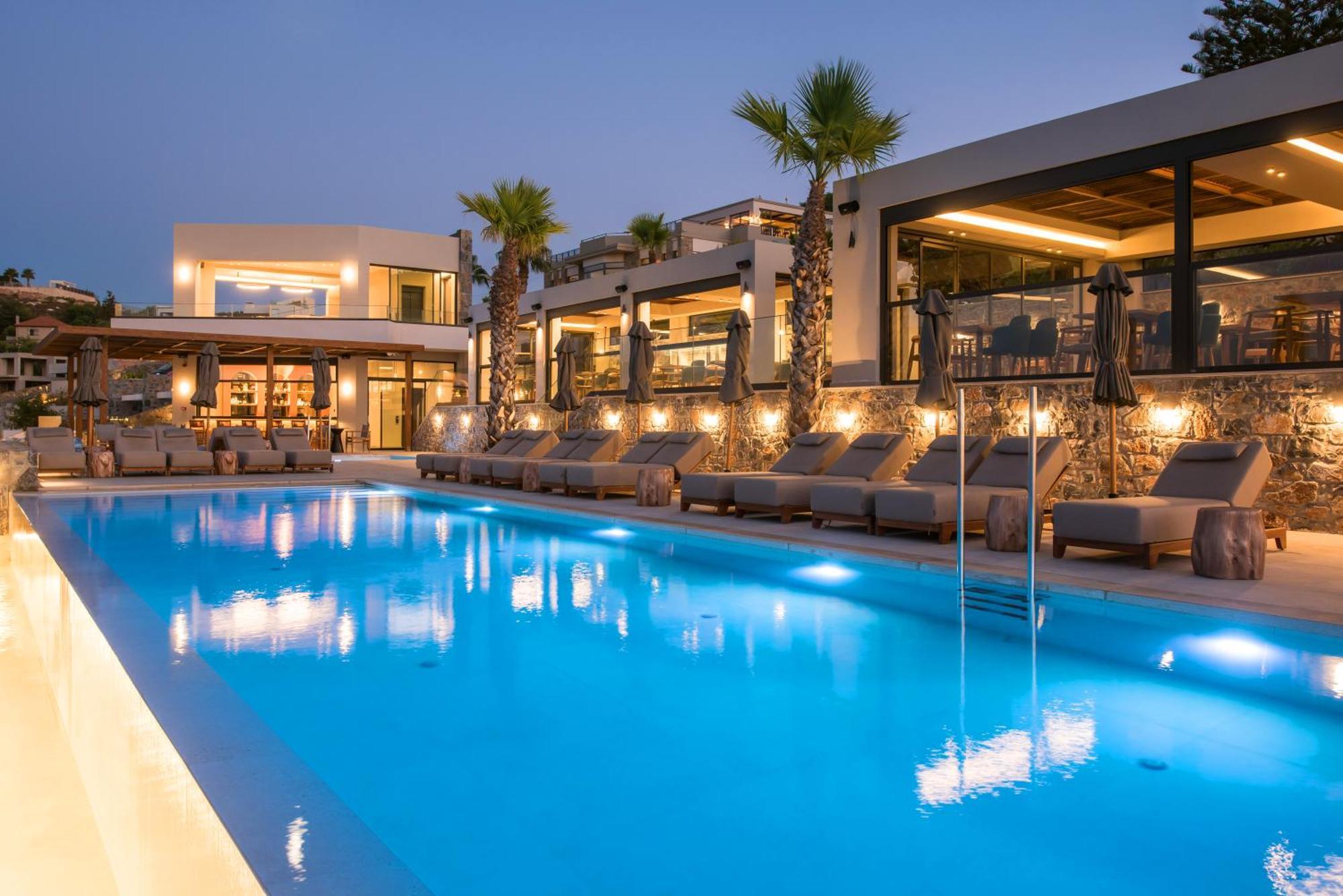 Happy Cretan Aparthotel