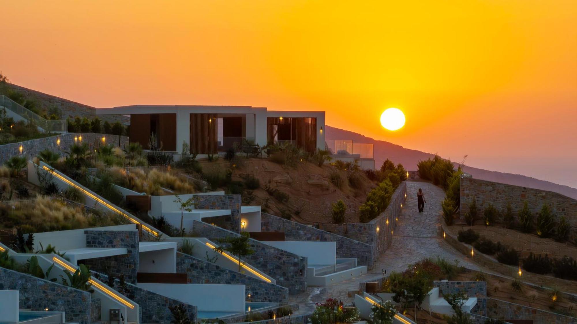 Ξενοδοχείο με διαμερίσματα Happy Cretan